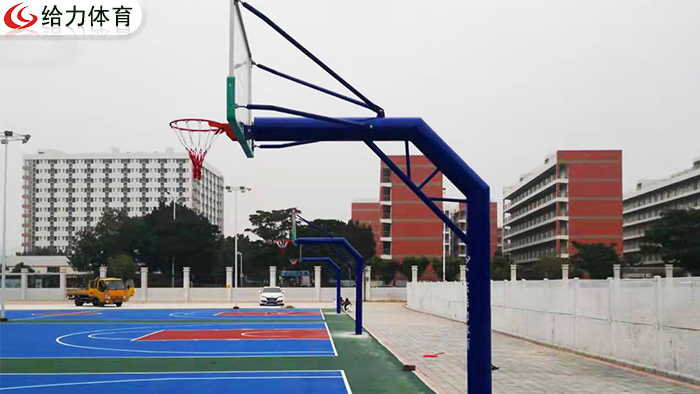 蘇州學(xué)校籃球架廠家