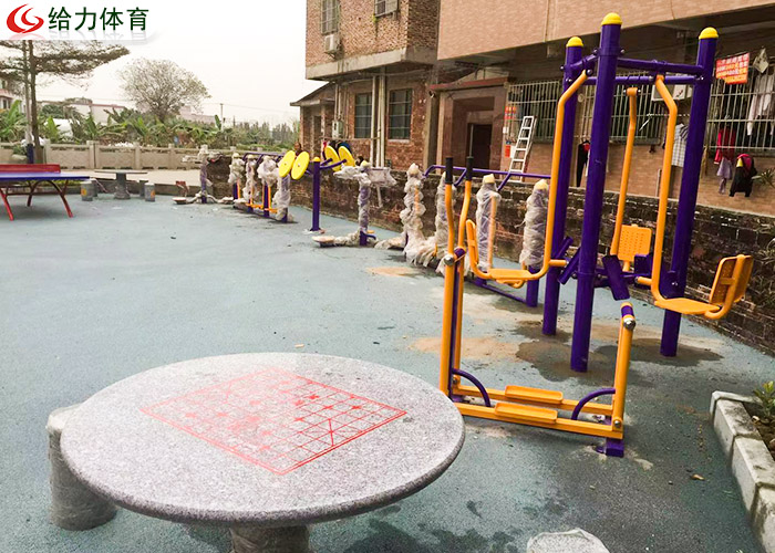 室外健身器材哪里有 室外健身器材哪里有