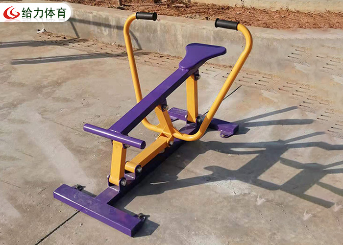 戶外健身器材