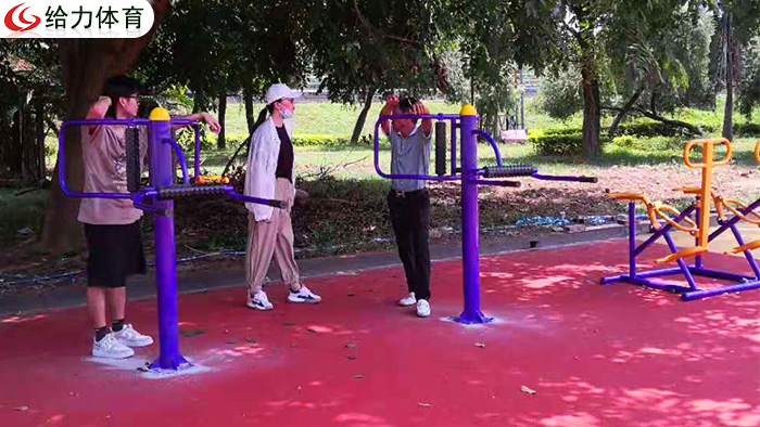 桂林小區(qū)健身器材