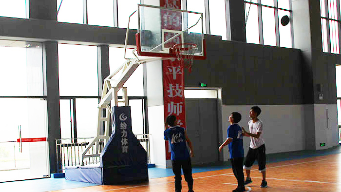 仿液壓籃球架 仿液壓籃球架
