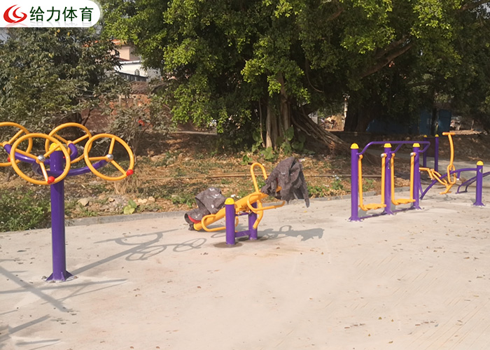 室外健身器材哪里有 室外健身器材哪里有